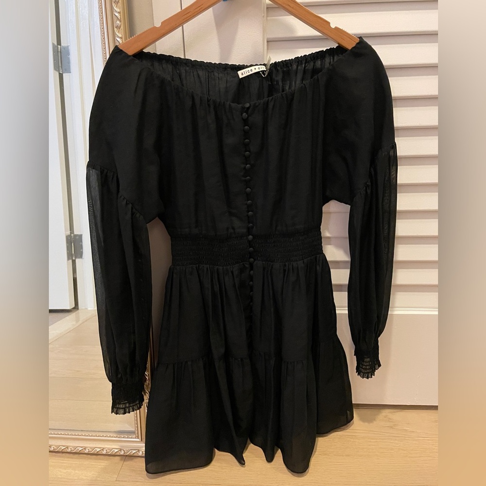 Alice and Olivia Kiara Smocked Long Sleeve Button Front Dress (Black) (0) (NWT)